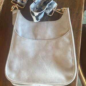 ah•dorned New York Vegan Leather Bag